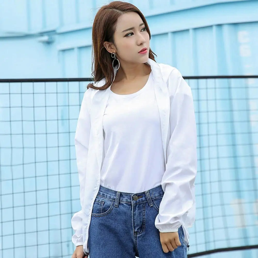 Portable Windbreaker Jacket – Sun and Rain Protection for E-Bike Riders